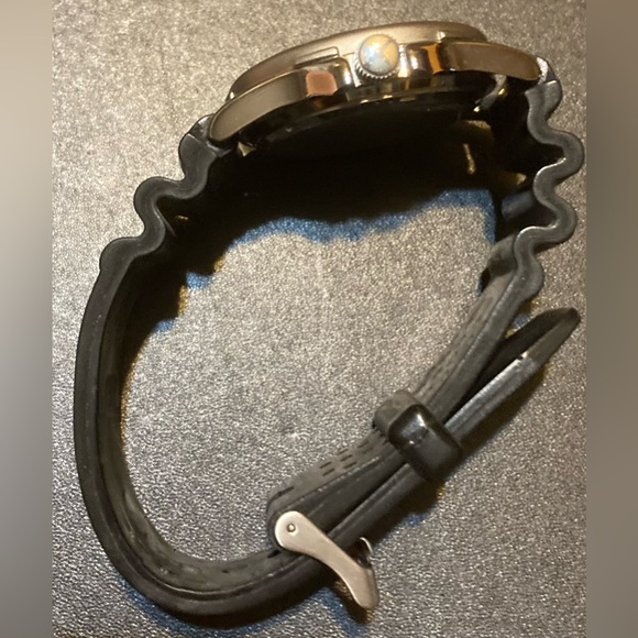 NWT Men’s Dodge Ram Water Resistant Watch - Picture 5 of 8